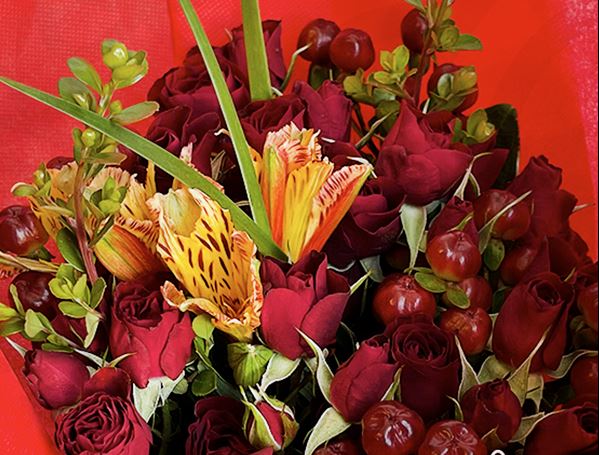 Love Potion 20-Stem Bouquets